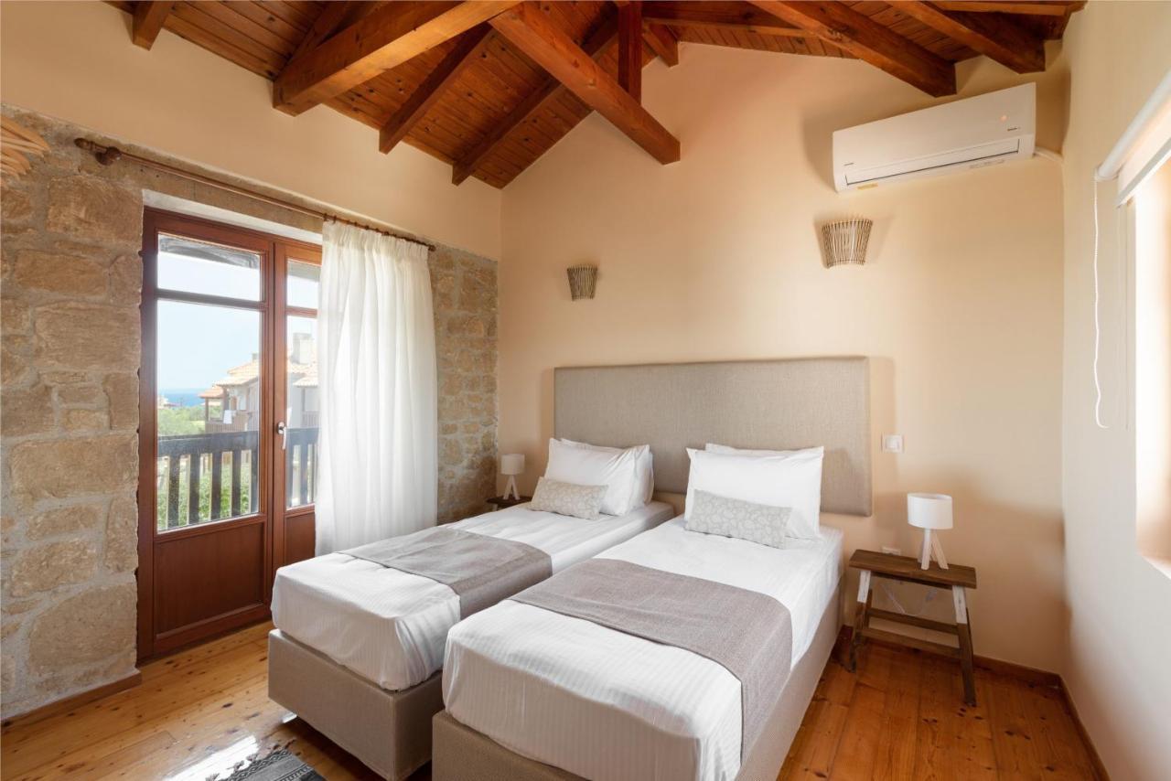 Rastoni Retreats #Feelslikehome Afytos Exterior foto